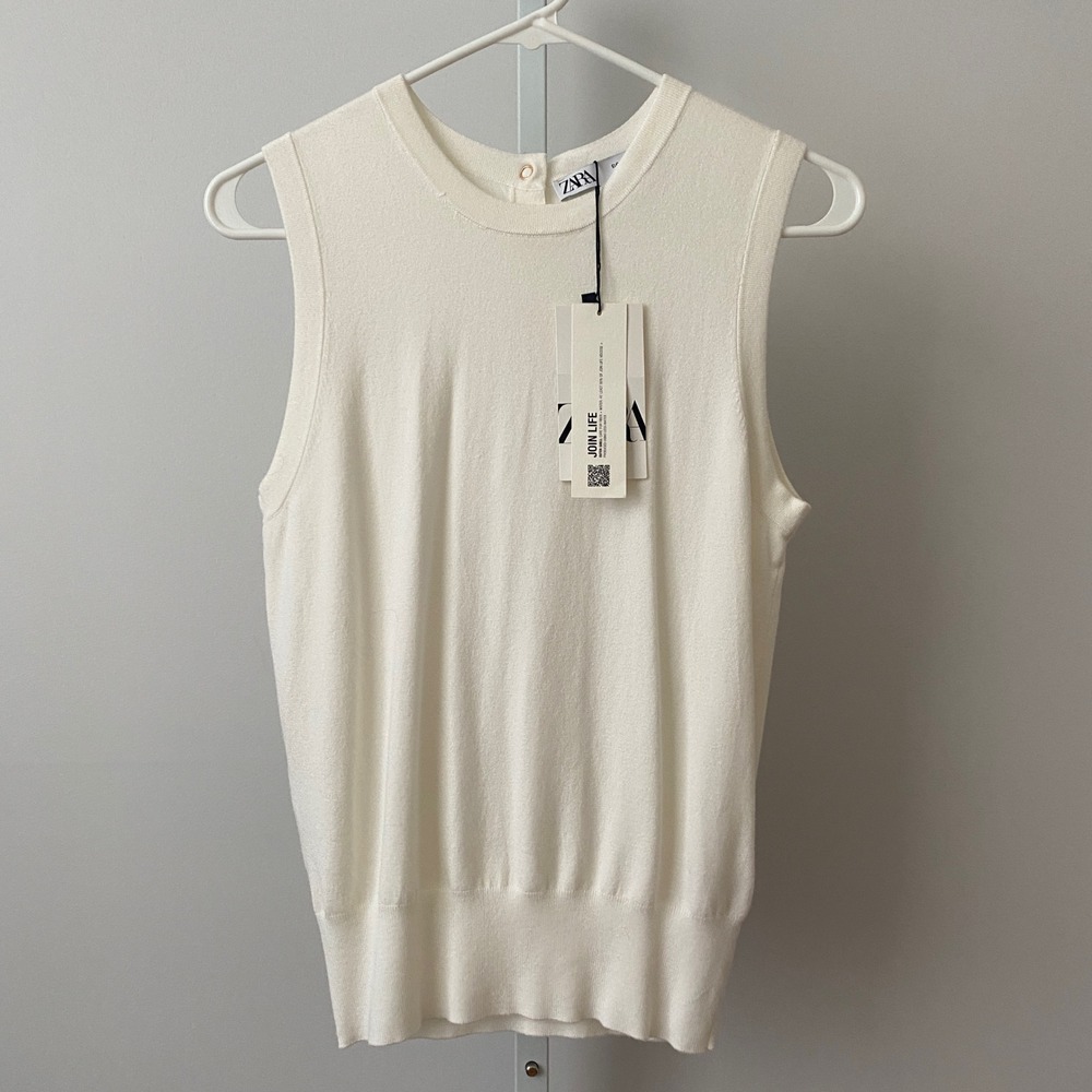 ZARA Office Siren Clean Minimalist Sleeveless Knit Shell Top Small Cream